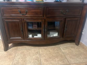 TV STAND / DRESSER