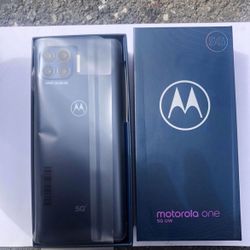 Unlocked motorola one 5G UW with 5G Ultra Wideband 48 Mega Pixel Camera For Sale Or Trade For iPhone 13 Pro Max