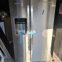 Whirlpool Refrigerator 