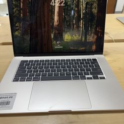 MacBook Air 15 inch M3 4.05Ghz 16GB 256GB 2024 Starlight
