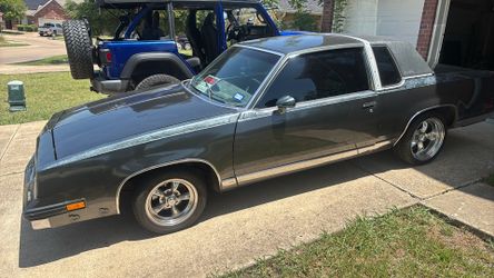 1984 Oldsmobile Cutlass Supreme