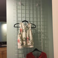 Vertical Hanging Grids
