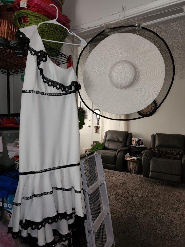 One Shoulder Dress And Hat Size Medium 