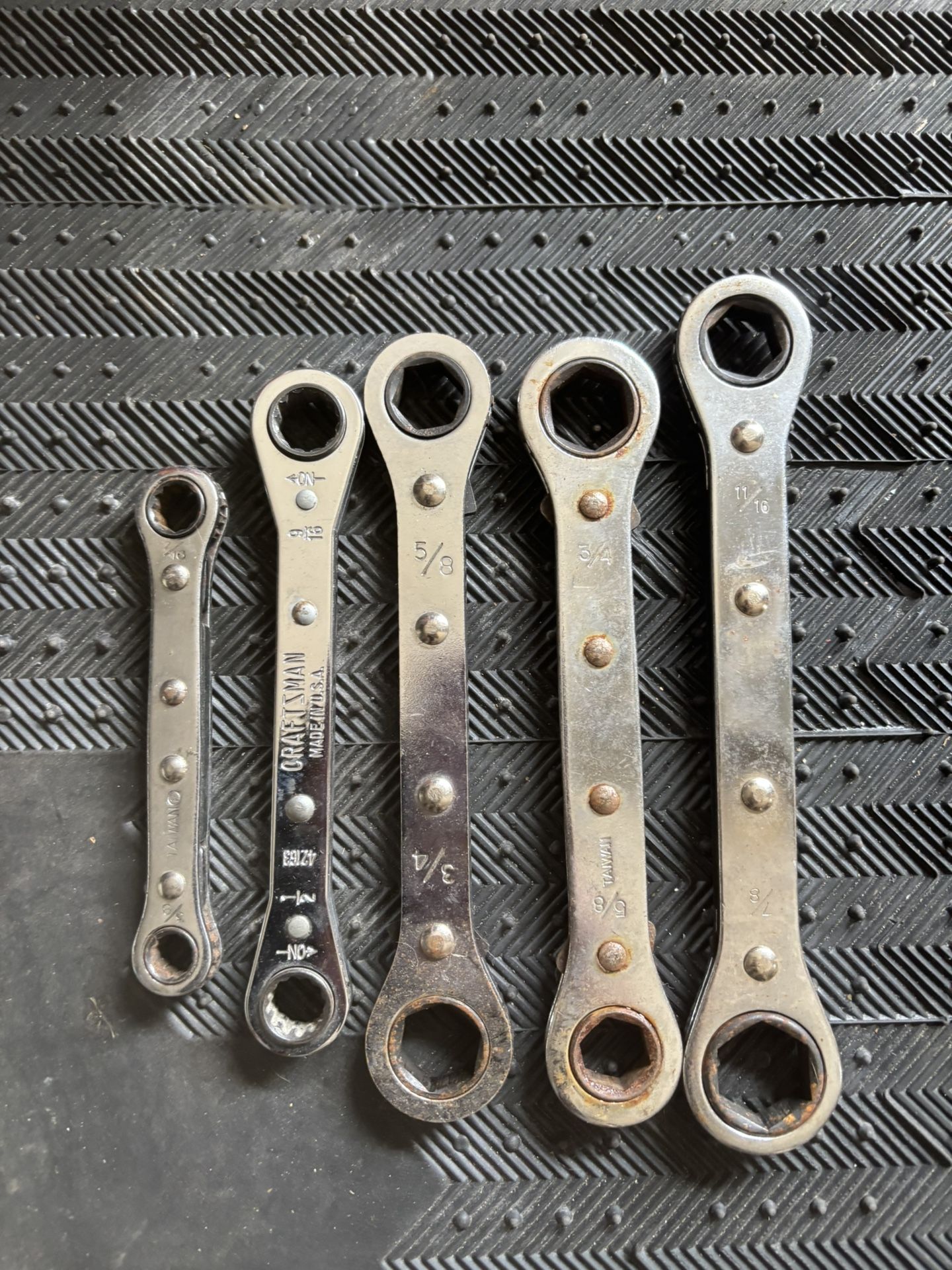 Ratcheting Double Side Box Wrench Set Of 5 Like New