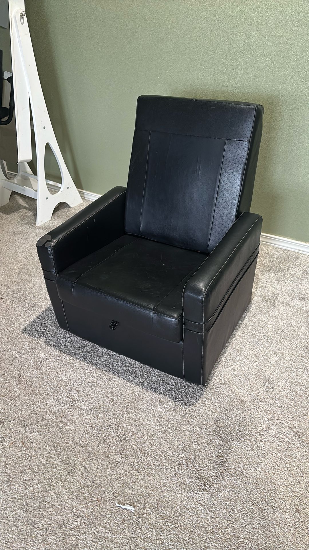 Great Kids Chair/ottoman/storage 