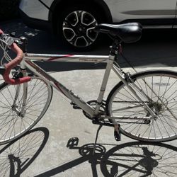 Schwinn Prelude Road Bike White 