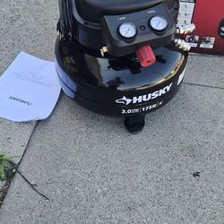 Husky
6 Gal. 150 PSI Portable Electric Oil-Free Jobsite Pancake Air Compressor with Dual Pressure Gauges and 2-Quick Couplers