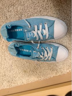 Blue Converse low top self tying laces