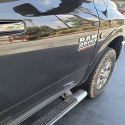 2015 Dodge 2500 Larmie