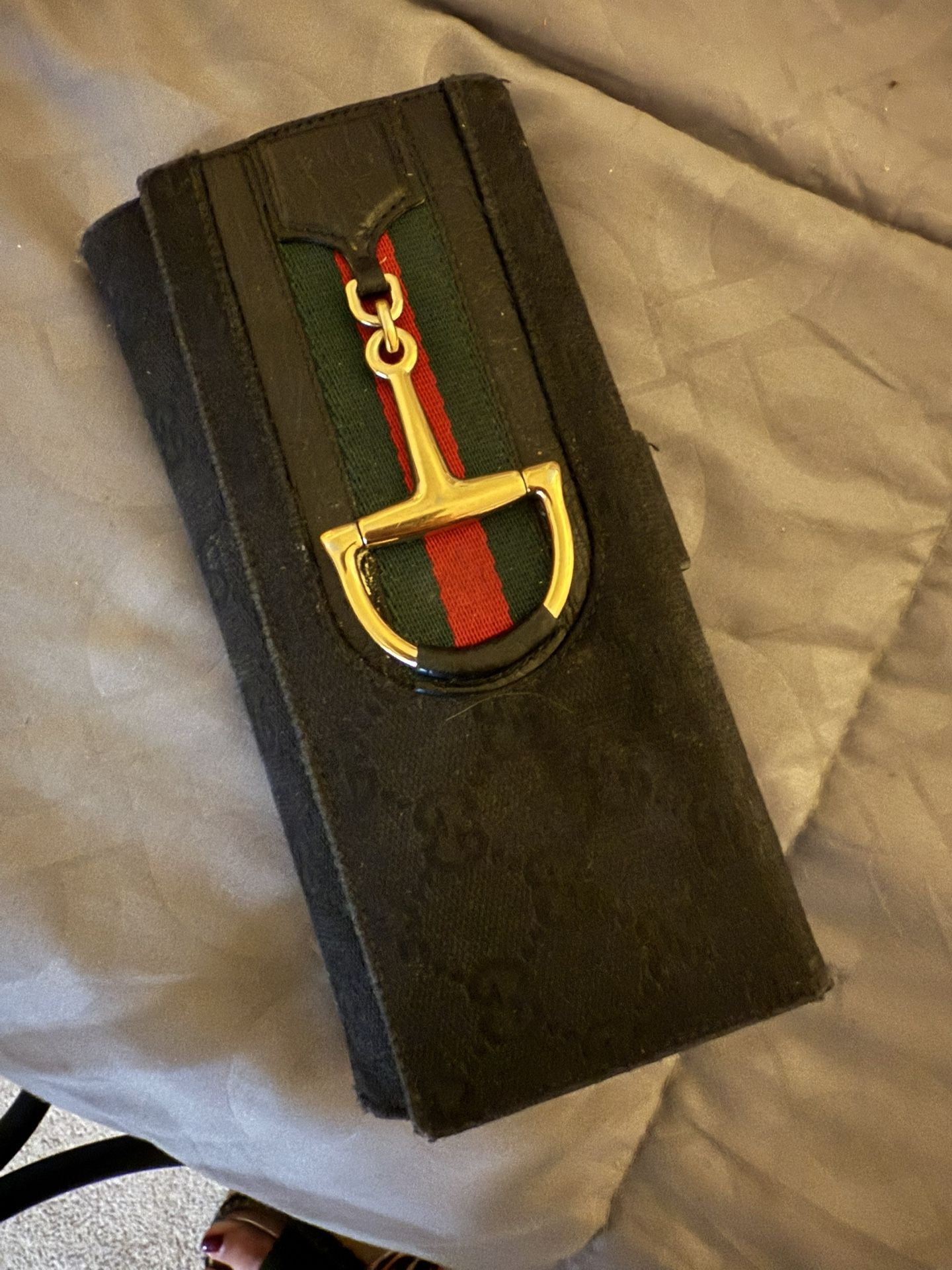 GUCCI HORSESHOE AUTHENTIC WALLET