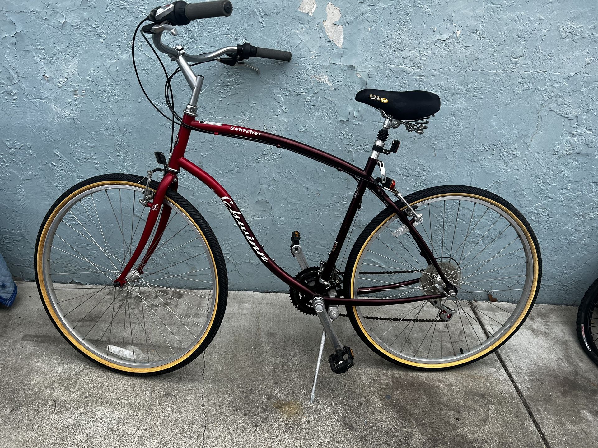 Schwinn Searcher Men Bike 700 Red In Great Condition for Sale in Milpitas CA OfferUp