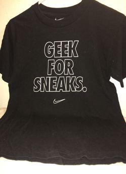 Nike boys shirt