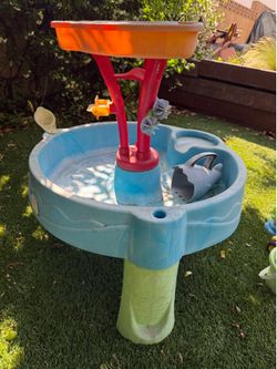 Water table & sand box/water toys