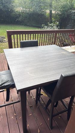 FREE Counter hight table and Chairs