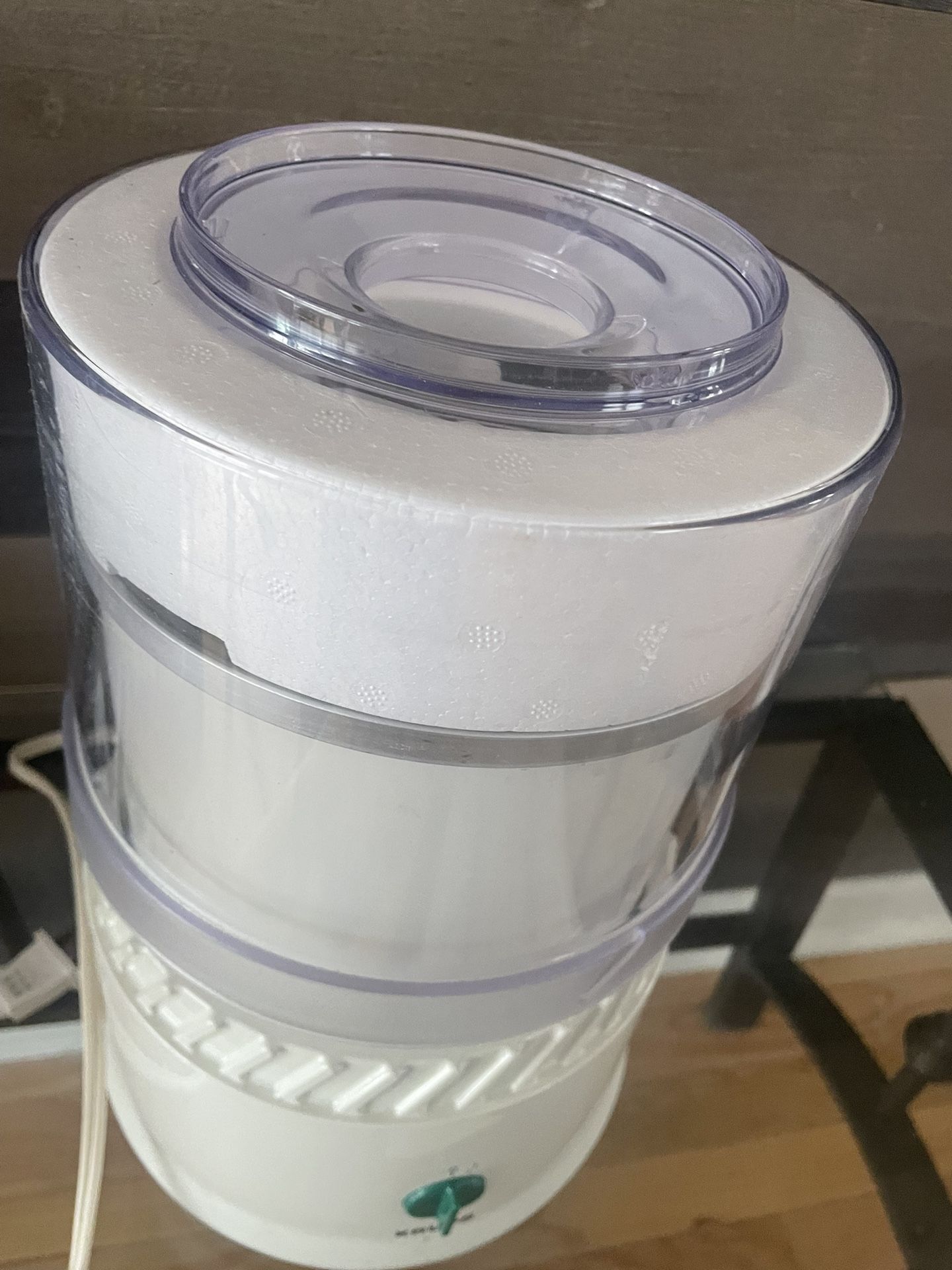 Vintage Krups 337 Automatic Ice Cream Maker for Sale in Brookfield, IL