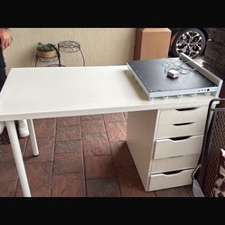 Mesa/ Table 