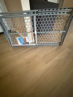 Carlson expandable gate
