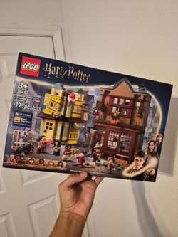 LEGO Harry Potter 76452 Quality Quidditch Supplies & Ice Cream Parlour