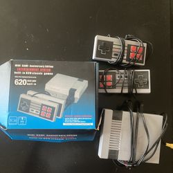 Old School Game Box With 600+ Games