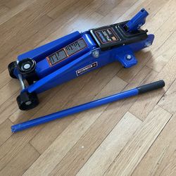 Duralast 2.25 Ton Low Profile Garage Jack 