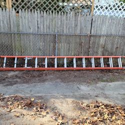 28' fiberglass ladder