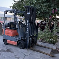 Forklift For Service $275