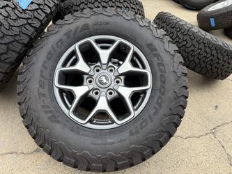 FREE DELIVERY 5 Bronco Badlands Wheels BFGoodrich All-Terrain KO2 LT285/70R17 99%