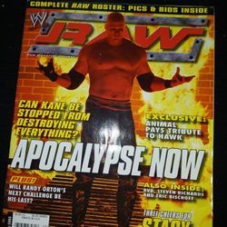 Brand New WWE Raw Magazine 2003 Holiday Issue Kane