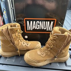 New, in the box magnum military tactical boots Size 12
