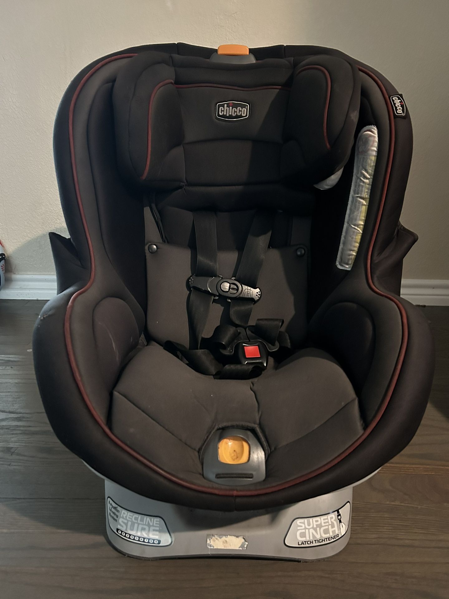Infant-to-Toddler Car Seat For Sale!! (9 Level Recliner)