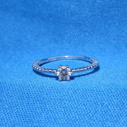 Moissanite 0.30 ctw Circle Ring