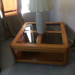 Just reduced! Glass Coffee Table In Good Condition!
