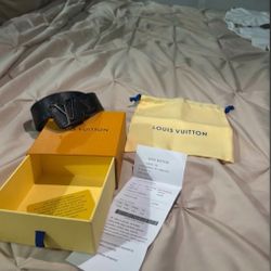brand new LV belt (Negotiable Price) 