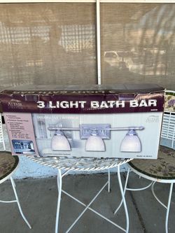 Light bath bar