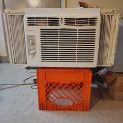 Frigidaire Window AC 5,000 Btu