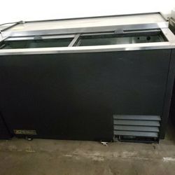 Used True T-50-GC - 50"L GLASS CHILLER