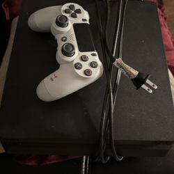 Ps4 With controller and both cables