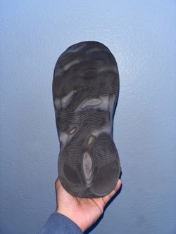 Yeezy Foam RNR Granite
