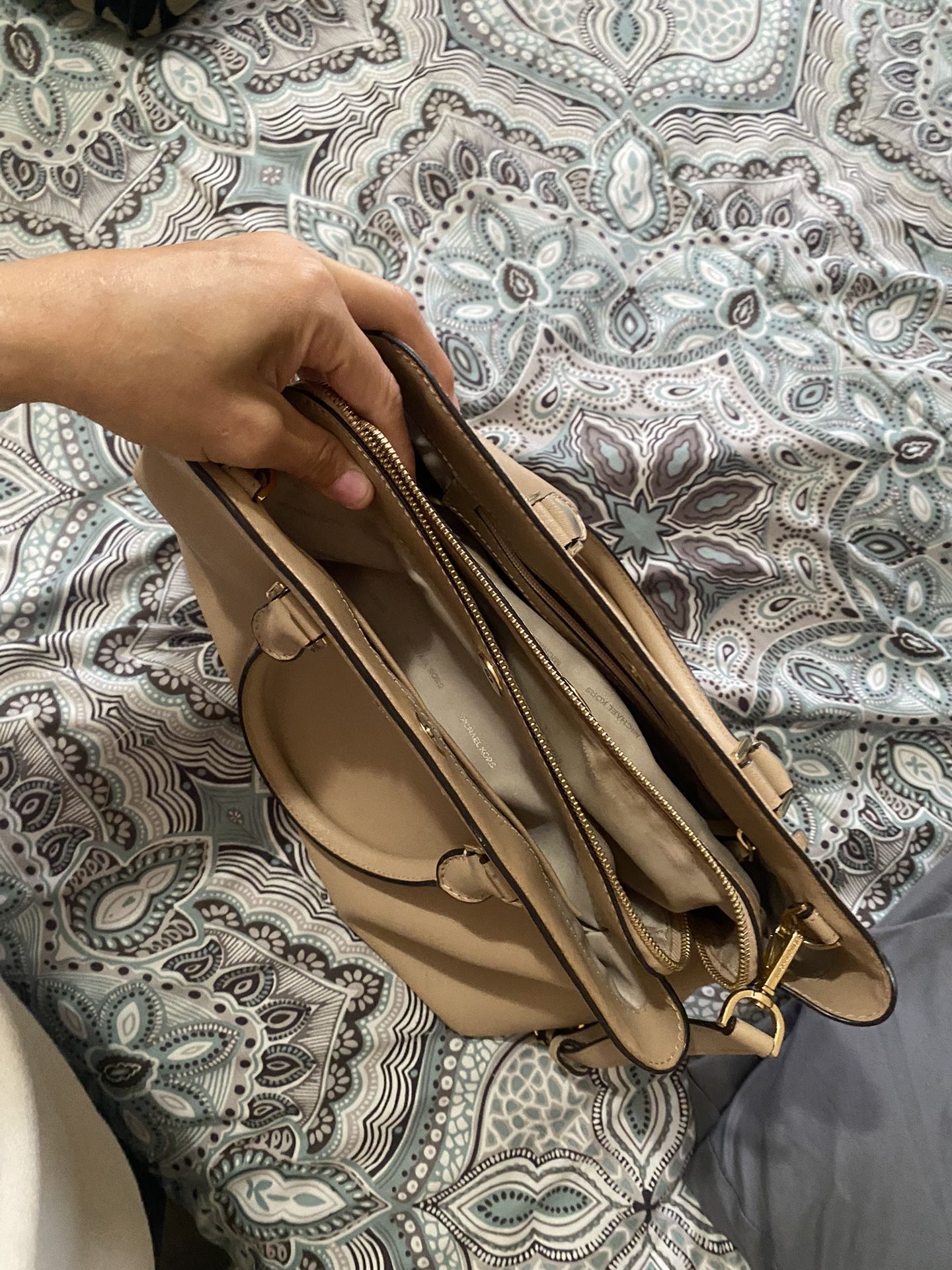 Purse And Wallet