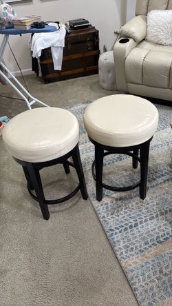 4 Swivel Bar Stools - Look Brand New