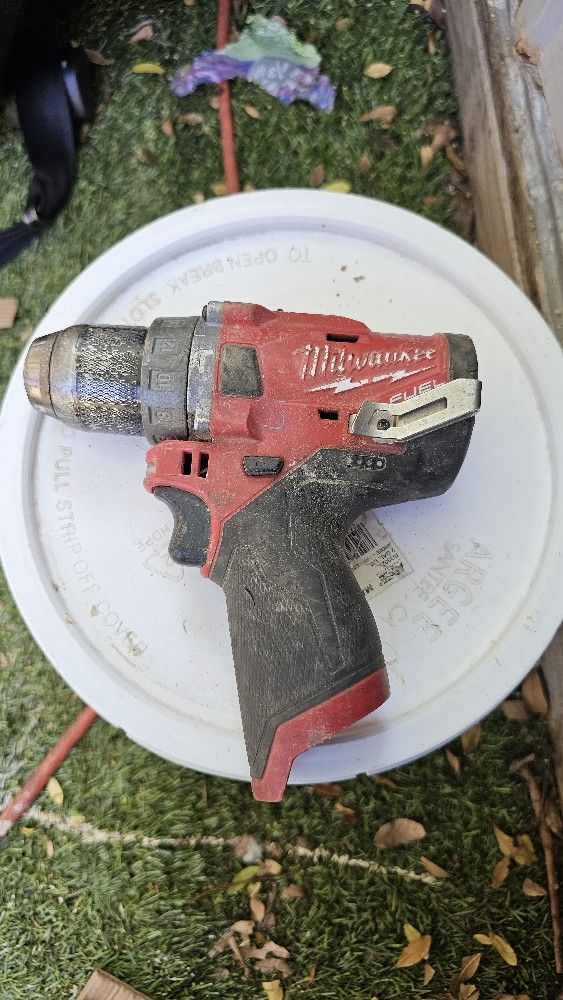 Milwaukee M12 Drill