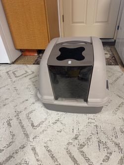 Hooded Litter Box