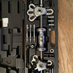 Wheel Bearing Puller