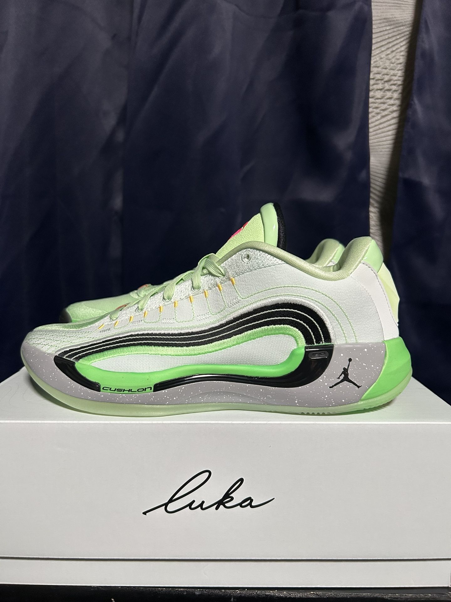 Size 11 Luka 4 Jordan Space Navigator Luka Doncic Basketball Shoes Los Angeles Lakers