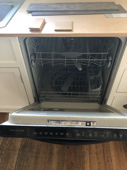 Frigidaire Gallery Dishwasher- 3 years old