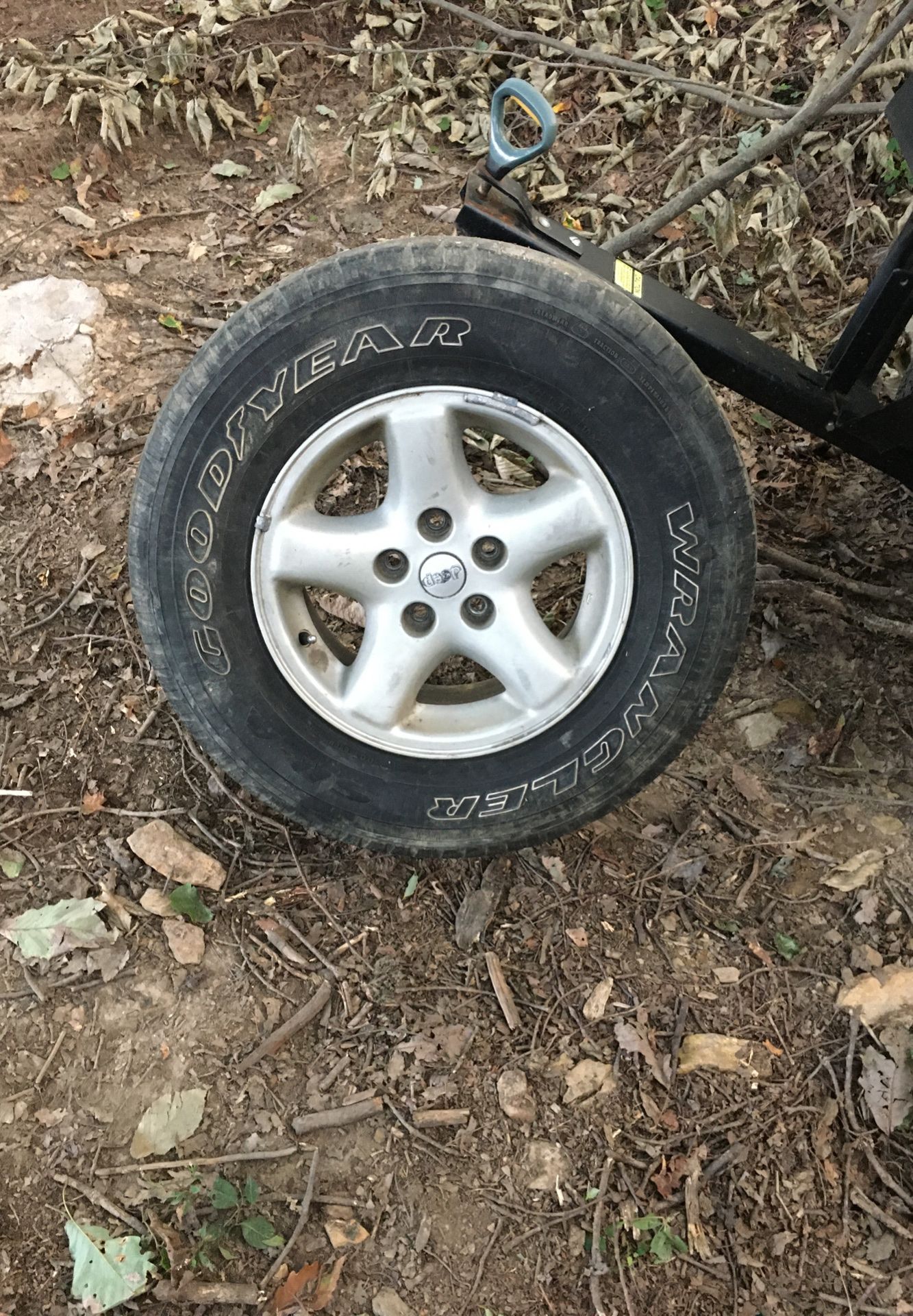 4 Jeep Cherokee tires with rims