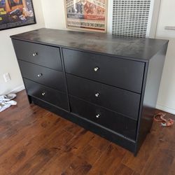 Free Dresser!!