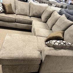 Beautiful Nice Stunning Sectional!