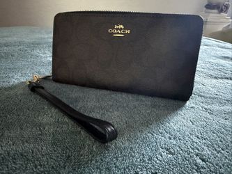 NEW Coach Wallet