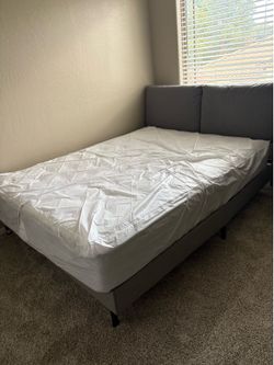 Queen bed frame + Queen 10 inch mattress